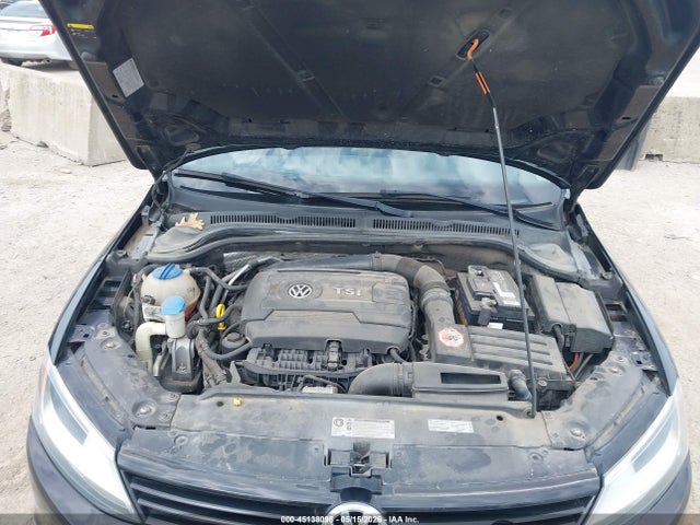 Volkswagen Jetta 1.8t Se