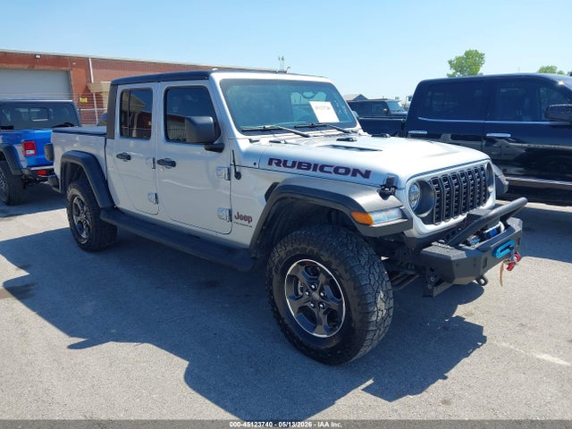 Salvage Jeep Gladiator Image