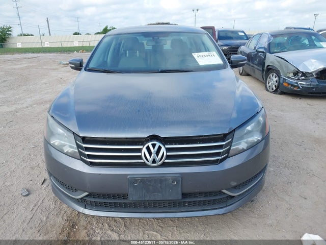 Volkswagen Passat 1.8t S