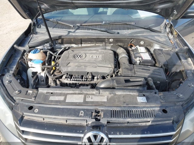 Volkswagen Passat 1.8t S