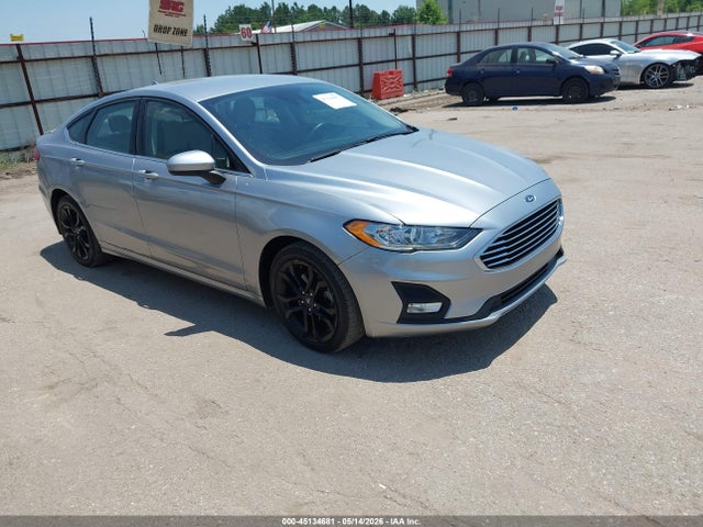 Salvage Ford Fusion Image