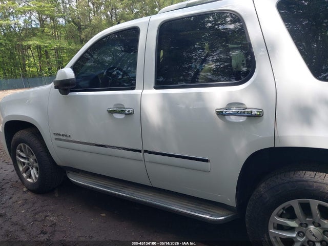 GMC Yukon Denali
