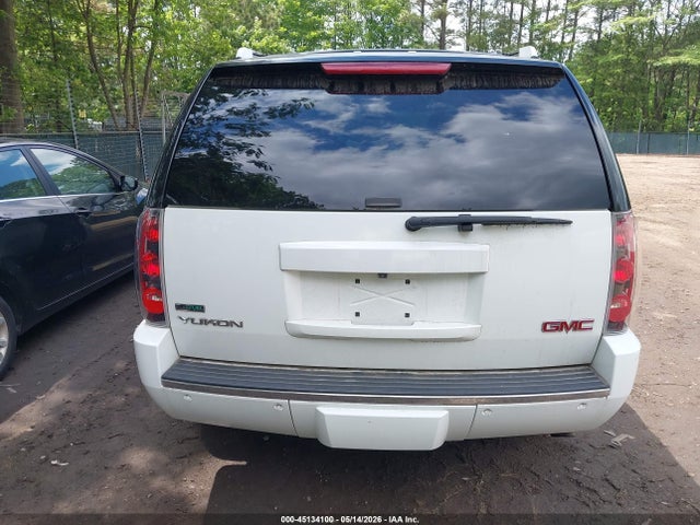 GMC Yukon Denali