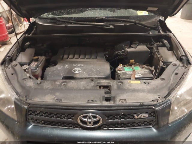 Toyota RAV4 Sport V6