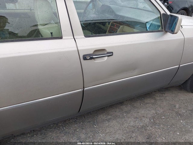 Mercedes-Benz 300 E
