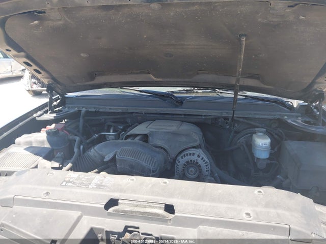 Chevrolet Suburban 1500 Ltz