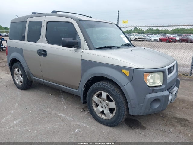 Salvage Honda Element Image