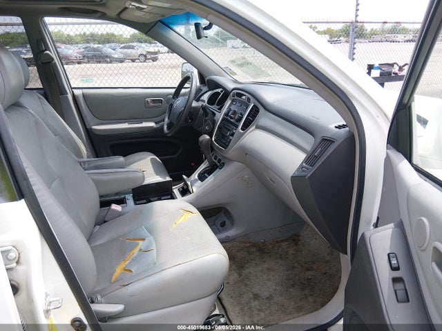 Toyota Highlander V6