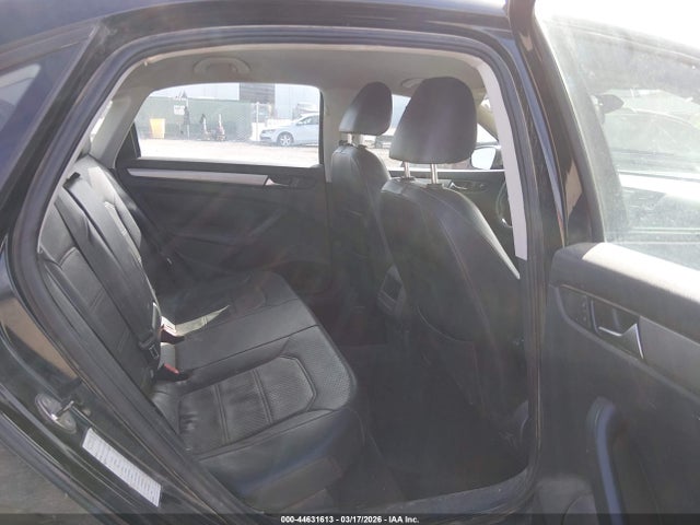 Volkswagen Passat 1.8t Wolfsburg Edition