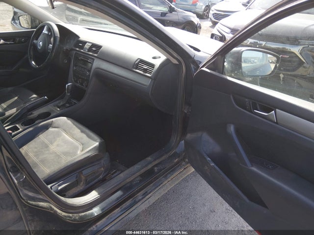 Volkswagen Passat 1.8t Wolfsburg Edition