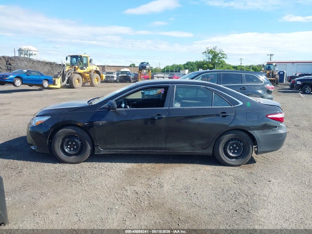 Toyota Camry Le