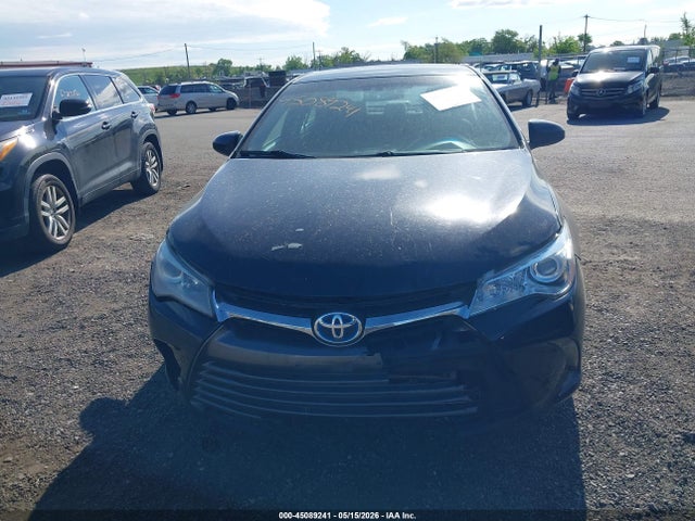Toyota Camry Le