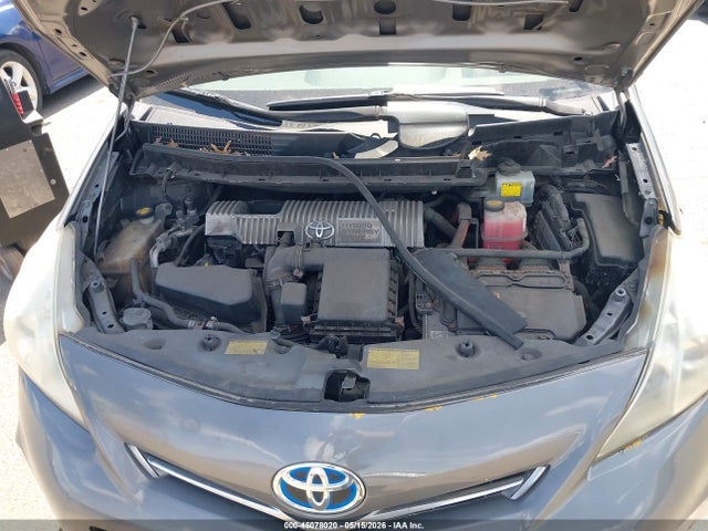 Toyota Prius v Two