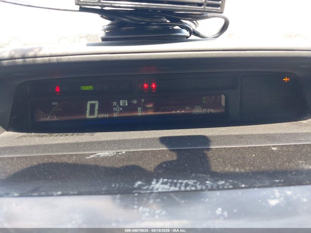 Toyota Prius v Two