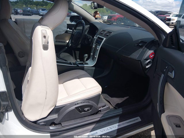 Volvo C70 T5