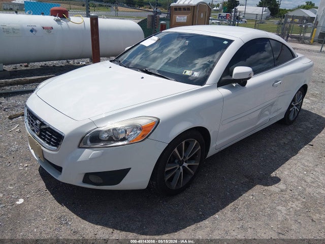 Volvo C70 T5