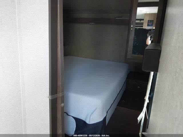 Dutchmen 251 Xlt