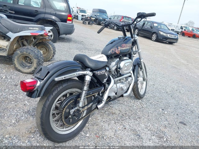 Harley-Davidson Xl883