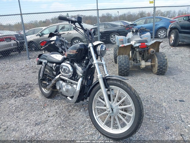 Salvage Harley-Davidson Xl883 Image