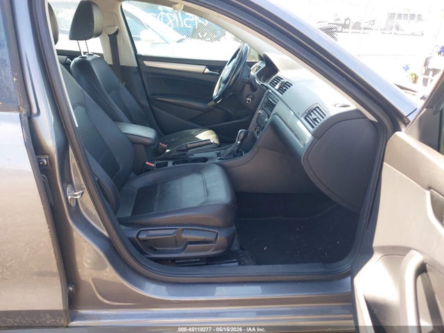 Volkswagen Passat 1.8t Wolfsburg Edition