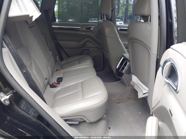 Porsche Cayenne Platinum Edition