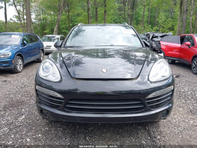 Porsche Cayenne Platinum Edition