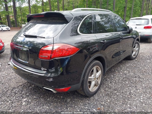 Porsche Cayenne Platinum Edition