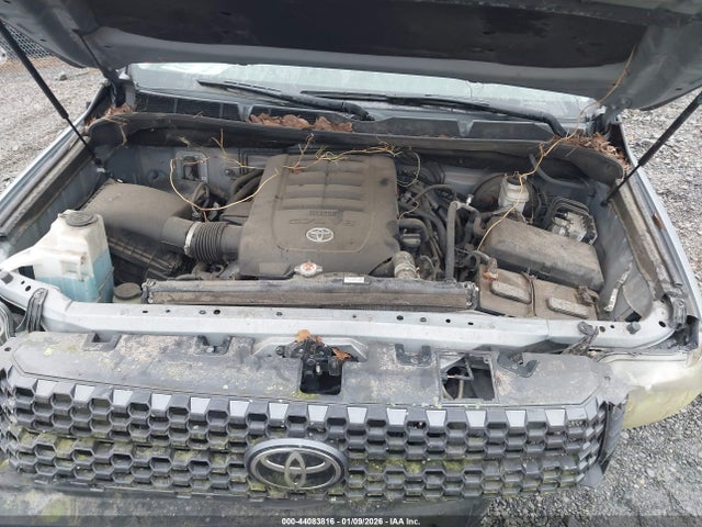 Toyota Tundra Sr5 5.7l V8