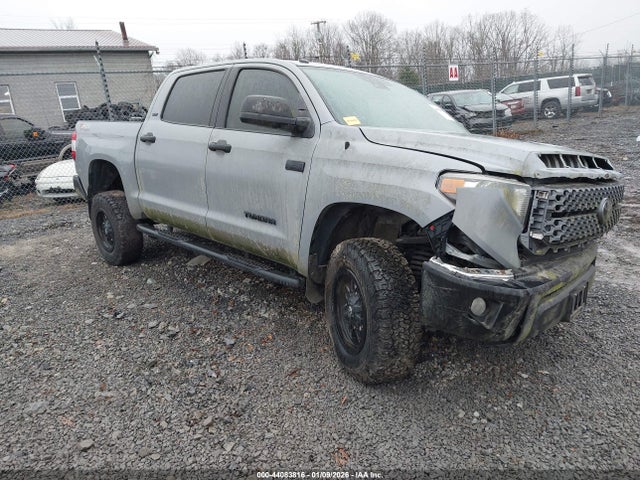Salvage Toyota Tundra Image