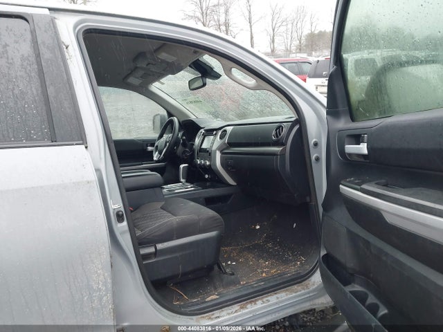 Toyota Tundra Sr5 5.7l V8