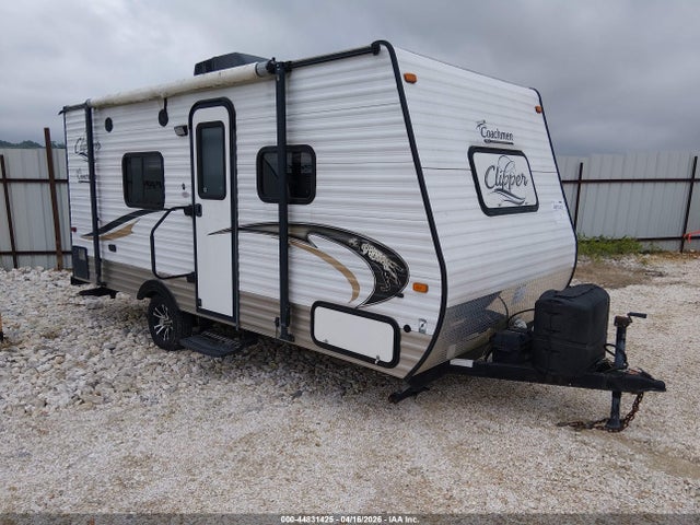 Salvage Coachmen 17fq Image