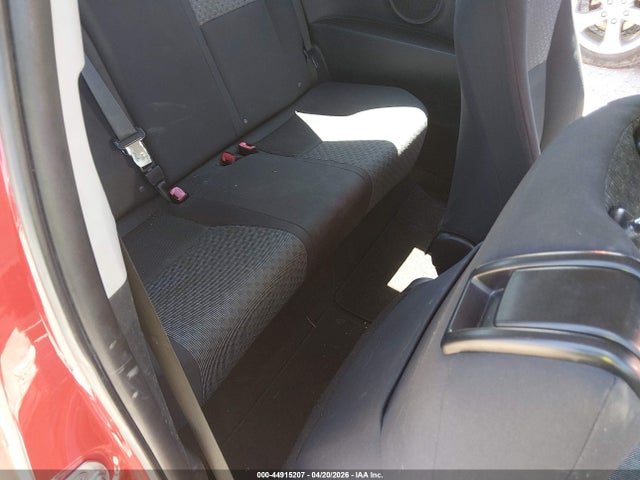 Toyota Yaris Le