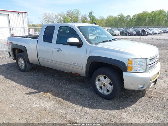 Salvage Chevrolet Silverado 1500 Image