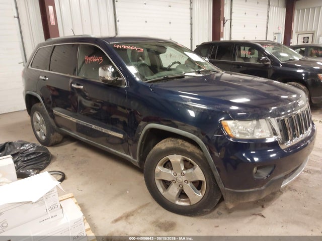 Salvage Jeep Grand Cherokee Image