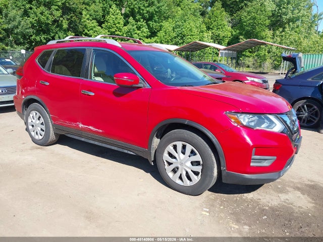 Salvage Nissan Rogue Image