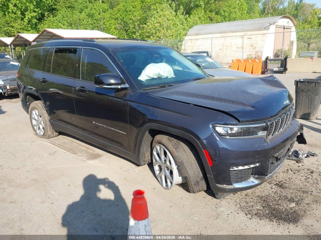 Salvage Jeep Grand Cherokee Image