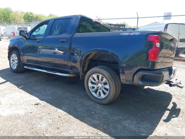 Chevrolet Silverado 1500 4wd  Short Bed Custom