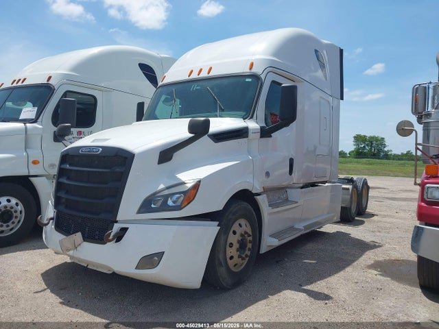 Freightliner New Cascadia 126