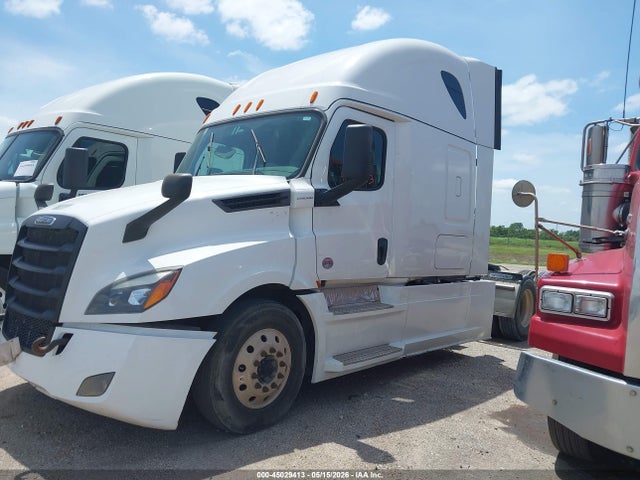 Freightliner New Cascadia 126