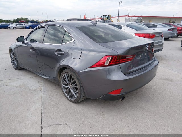 Lexus Is