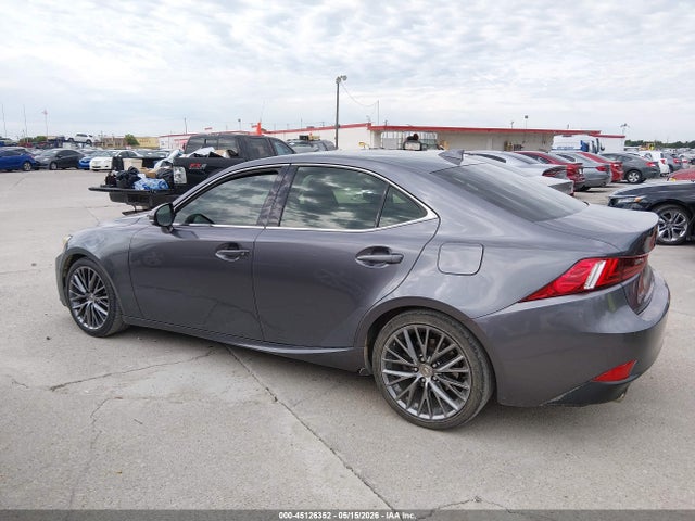 Lexus Is
