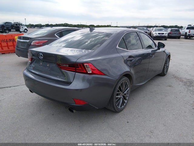 Lexus Is