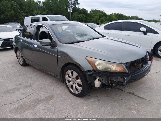 Salvage Honda Accord Image