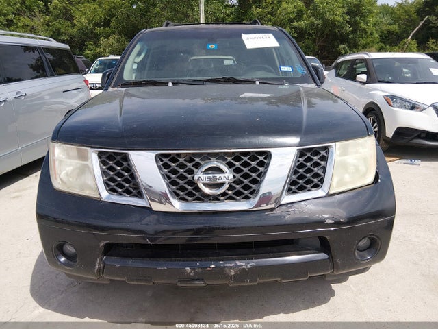 Nissan Pathfinder Se