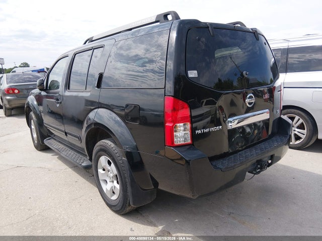 Nissan Pathfinder Se