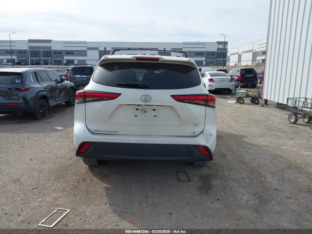 Toyota Highlander Le