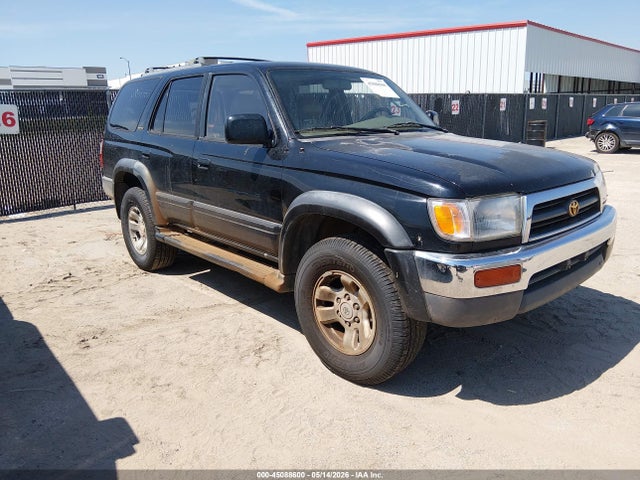 Salvage Toyota 4Runner Image