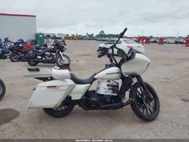 Harley-Davidson Fltrxs Road Glide Special