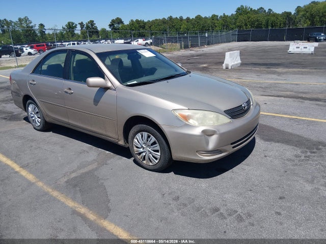 Salvage Toyota Camry Image