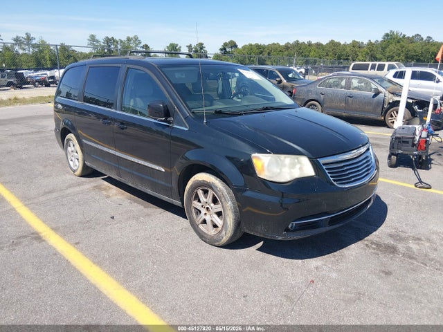 Salvage Chrysler Town & Country Image